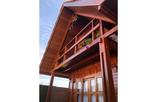 Brotas Ski Chalet | Chalé aconchegante com área rústica privativa em Brotas SP