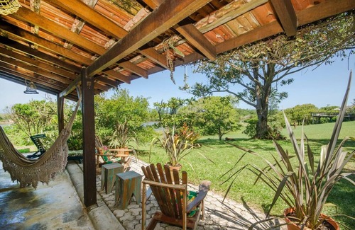 Garopaba Ski Chalet | Chalé Aconchegante na Beira do rio e 100 mts do mar