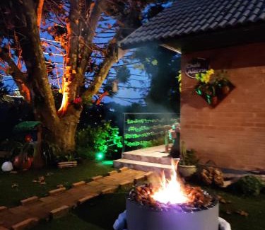 Recanto Araucaria House | Chalé Alecrin, lançamento em conforto e estilo!