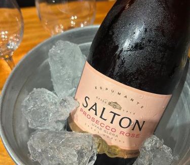 Canelinha Ski Chalet | Chalé Alvorada dos Pássaros