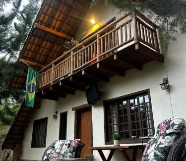 Nova Friburgo Ski Chalet | Chalé Aspen - Elegância com Vista para as Montanhas