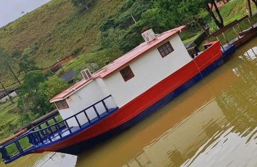 Sao Jose dos Campos Boat Rental | Chalé Barco Recanto Buscapé SFX