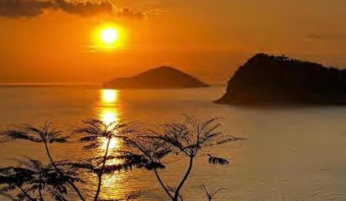 Boicucanga Beach Cabin | Chalé Boiçucanga - Condomínio Village do Mirante