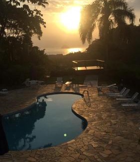 Boicucanga Beach Cabin | Chalé Boiçucanga - Condomínio Village do Mirante