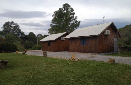 Gramado Ski Chalet | Chalé com Fácil Localização , Para Casais Apaixonados e Para Família