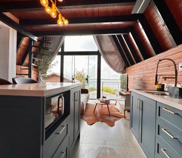 Imarui Ski Chalet | Chalé com hidro e vista!