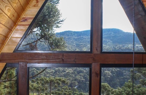 Vacas Gordas Ski Chalet | Chalé com lareira, Wi-Fi e churrasq em Urubici/SC