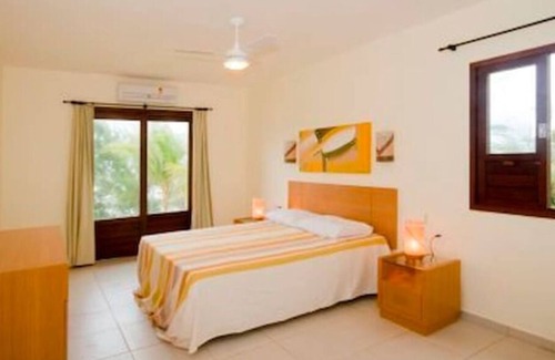 Zumbi House | Chalé com Piscina Privada Vista mar