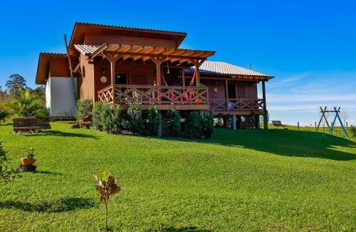 Treviso House | Chalé Família - Sítio Vale Encantado