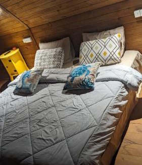 Praia da Armacao do Itapocoroi Ski Chalet | Chalé frente mar único em área privativa 1200 m2