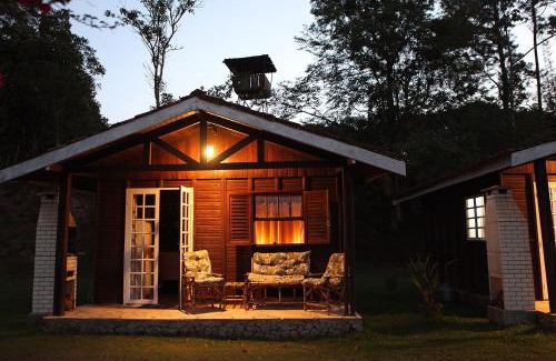 Juquitiba Cabin | Chalé Hibisco Amarelo