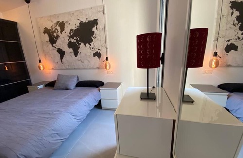 Guillena Villa | Chalé Independiente Piscina y Jardín 100% Privados