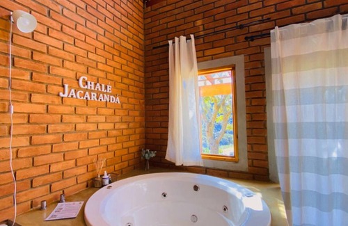 Sapucai-Mirim Ski Chalet | Chalé Jacarandá - Hidro, Lareira, Natureza e Mais