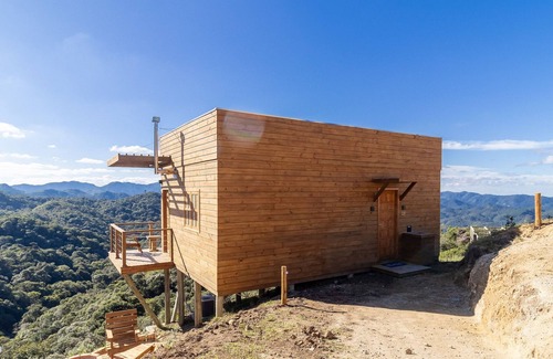 Anitapolis Apartment | Chalé Jacuzzi e Vista na Serra VST028