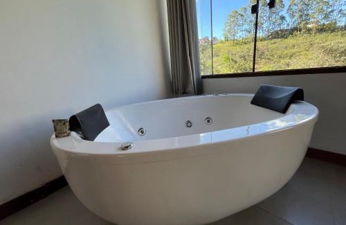 Lavras Novas Ski Chalet | Chalé Lírio do Campo