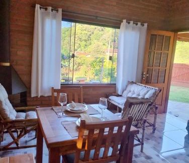 Joanopolis House | Chalé para casal com Lareira Chalé Santana 1