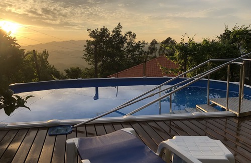 Varzea da Ovelha e Aliviada Ski Chalet | Chalé Quintinha da Oliveira