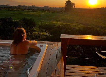 Harmonia Villa | Chalé romântico com jacuzzi e vista do pôr-do-sol