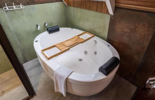 Almirante Tamandare Ski Chalet | Chalé Secreto | Jacuzzi | 19km de Curitiba | C086