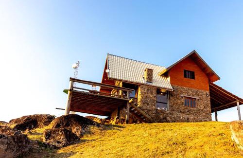 Costas Ski Chalet | Chalé Serra dos tucanos