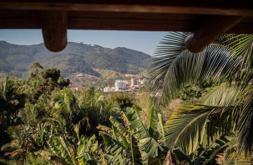 Gravatal House | Chalé Sol da Montanha em Termas do Gravatal - SC