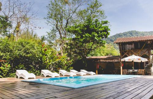 Boicucanga Beach Ski Chalet | Chalés Água de Coco