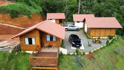 Isabel Cabin | Chalés Mirante das Montanhas