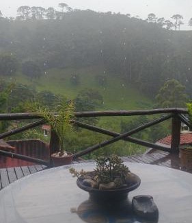 Santo Antonio do Pinhal House | Chalés Shamballa