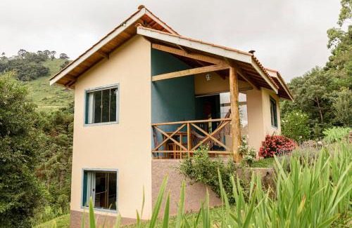 Paraisopolis Cabin | Chalés Vale da Lua