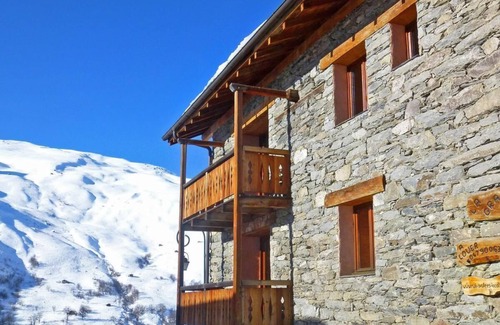 Le Bettaix Ski Chalet | Chalet, balcony, fireplace or stove, parking, tv, ski locker, 260m², Les Menuires