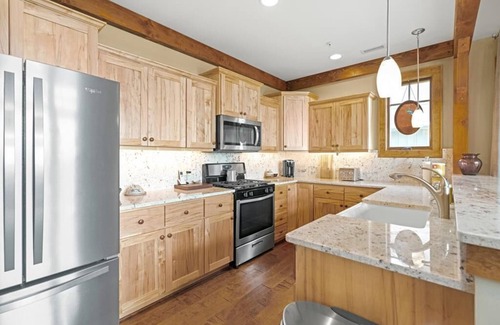 Boone Condo | Chalakee Lodge C531- Mountain View, Gated Resort, Indoor/Outdoor Pools and Hot Tub, Fitness Area,.