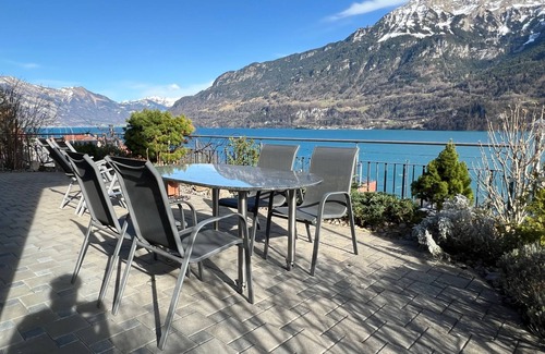Niederried bei Interlaken Ski Chalet | Chalet-Alpine & Lake View-4 bedroom, sleeps 8-Niederried bei Interlaken