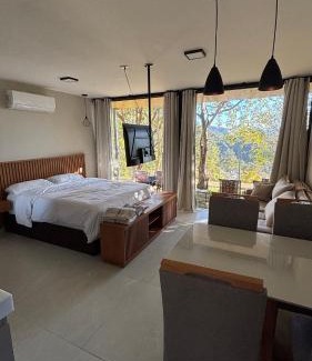 Petropolis Ski Chalet | Chale Container no Centro de Petrópolis