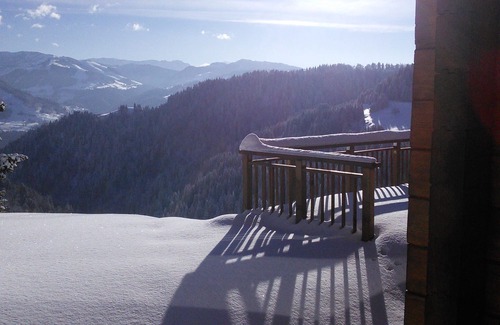 Saint-Nicolas-la-Chapelle Ski Chalet | CHALET INDEPENDENT VIE MASSIFS ARAVIS - MONT BLANC AND BEAUFORTIN