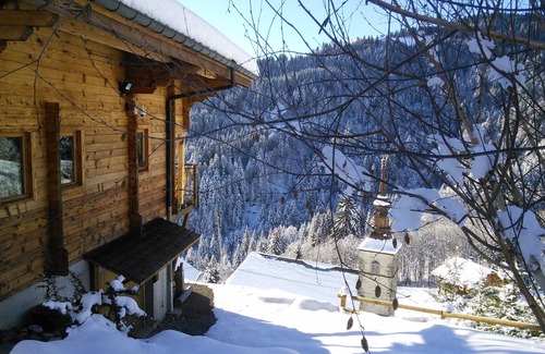 Saint-Nicolas-la-Chapelle Ski Chalet | CHALET INDEPENDENT VIE MASSIFS ARAVIS - MONT BLANC AND BEAUFORTIN