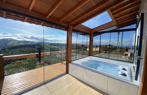 Costas Ski Chalet | Chales Conforto Mineiro