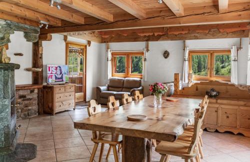 Evolene Ski Chalet | Chalet à Arolla 8 personnes - vue, nature & parking privé