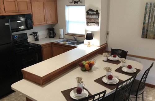 Gamaliel Ski Chalet | Chalet 1 Deer Run - 2 Bedroom Chalet in Norfork Lake Ozark Mountain Lodge