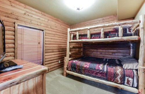 Lampe House | Chalet #1 The Deer Lake Lodge