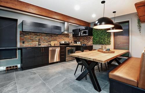 Stoneham Ski Chalet | Chalet- 10 Chemin Alpin