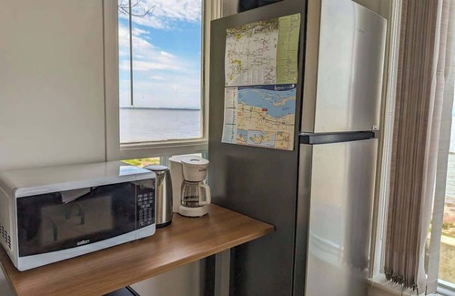 Cap-Saint-Ignace Ski Chalet | Chalet #11 Waterfront with Spa, Wifi & AC