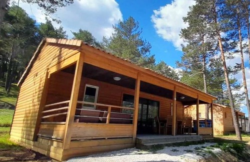 Saint-Auban Ski Chalet | Chalet 2 étoiles - Piscine - ccbaeib