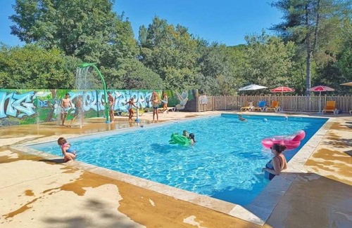 Beaumont-du-Perigord Ski Chalet | Chalet 3 étoiles - Parc aquatique - ccbbeee