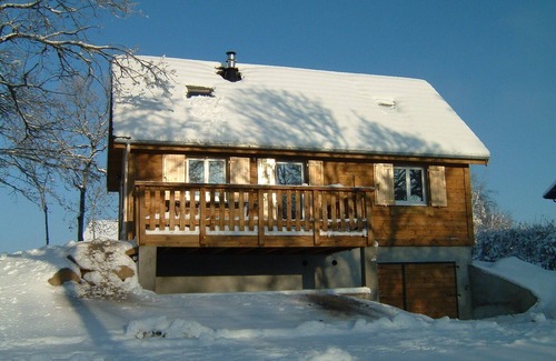 Chapdes-Beaufort Ski Chalet | Chalet 3 Chambres, 7 Personnes, Très Grand Terrain, Calme et Verdure