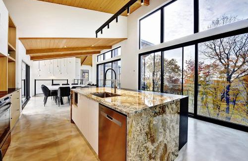 Stoneham Ski Chalet | Chalet 35