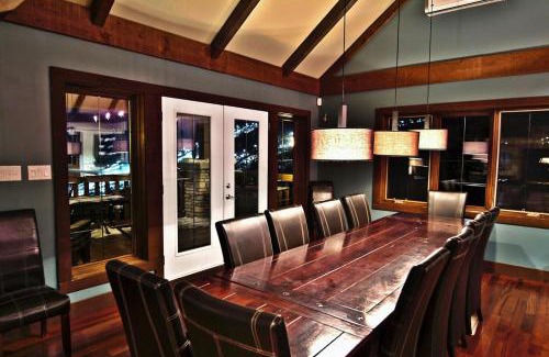 Stoneham Ski Chalet | Chalet 38 Chemin Blanc by Les Chalets Alpins