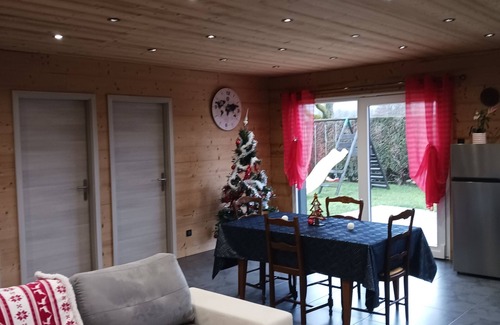Jarmenil Ski Chalet | CHALET 4* CLOTURE (pets allowed) 8 MN CASCADES TENDON PROCHE GERARDMER SAUNA.