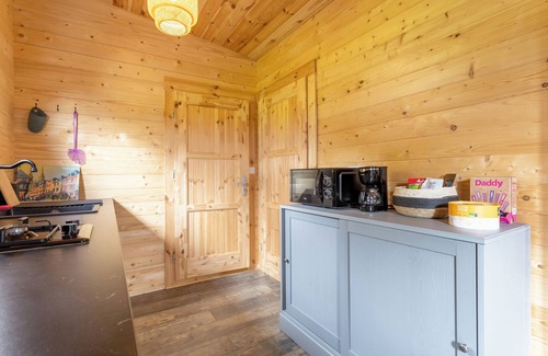 Landeleau Ski Chalet | Chalet '4 Pers Landeleau 2kms Canal' with Private Terrace