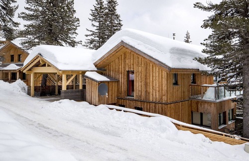 Turracher Hohe Ski Chalet | Chalet #48 with IR-sauna and outdoor hot tub