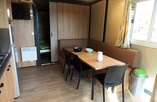 Saint-Leger-de-Fougeret Ski Chalet | Chalet 6 people 2019 6 people